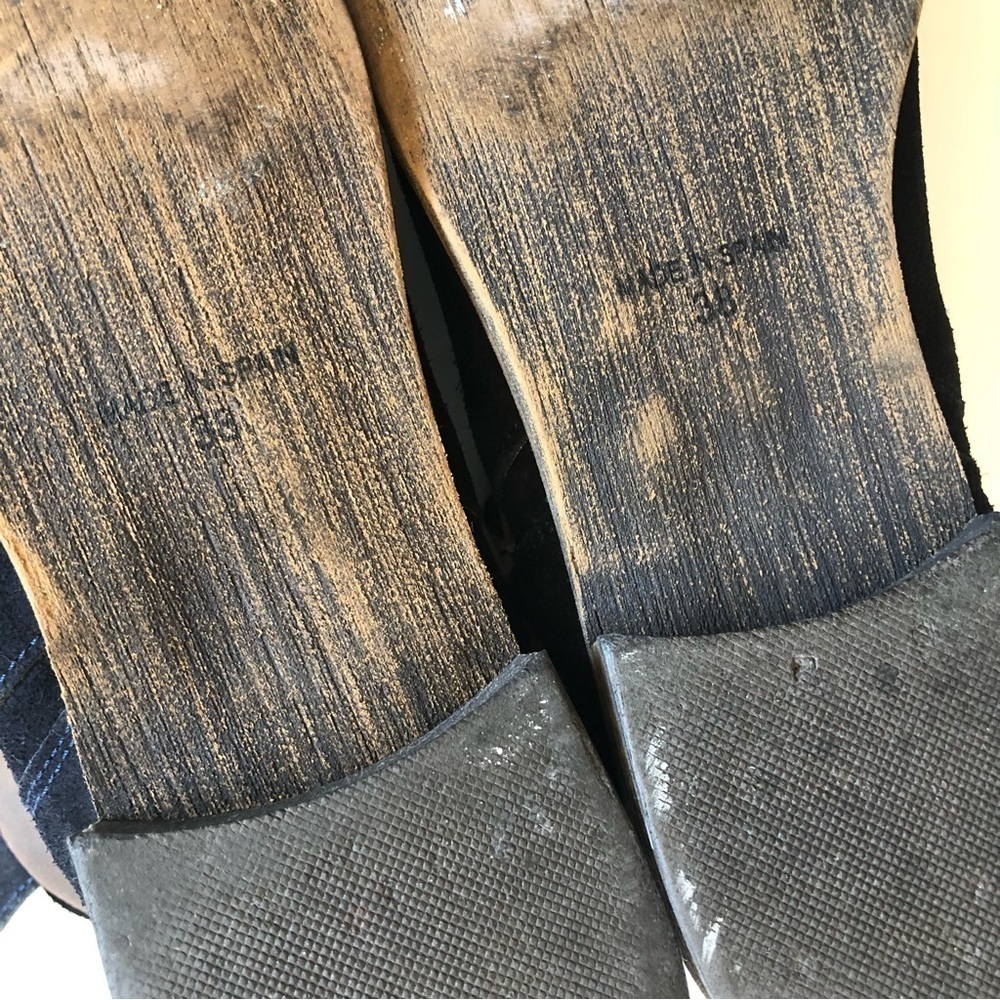La Scarpa Suede Ankle Booties - Picture 14 of 16